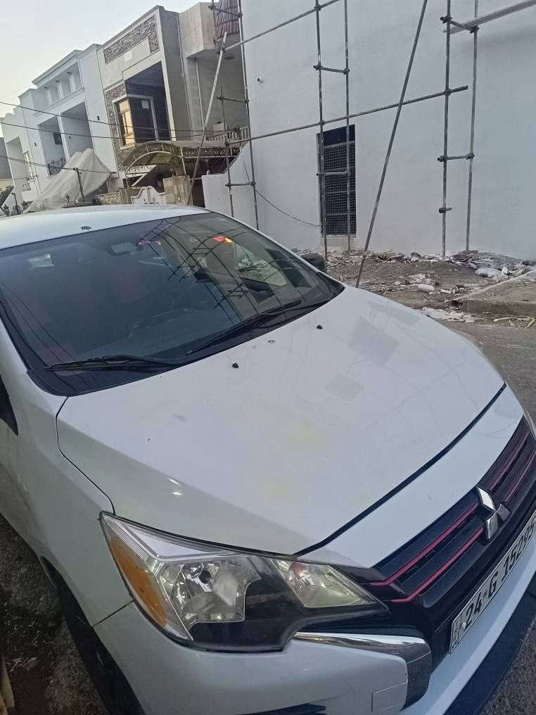 ‎ML32FUFJ2NHF02005
‎
‎میراج ٢٠٢٢ بلاک ئدیشن. سعر ٨٦ وەرەقە 
‎شاشە و کامیرا و سوکان ڤۆلیوم و رادار . 
‎بەسمە و شەغال و قوفل دەرکە و کردنەوە ئەوتۆ دورکەوە قوفل دەبی لە نزیکبوونەوە بەخۆی دەبتەوە . 
‎دوو سویج . 
‎
‎٥ پارچەی سبوغە بێ ئێرباگ ١٠٠٪
‎٢ پارچەی لەو پێنج پارچەیە کەمەک زەردبوونەوەی هەیە.  
‎
‎گێر و مەکینە بە شەرت. 
‎سەنەوی تا ٢٠٣٠ نوێیە.  وەکالە. بەناوکردن. هەموو شت بەشەرت . 
‎
‎*********** WhatsApp 
‎ أربيل, العراق
