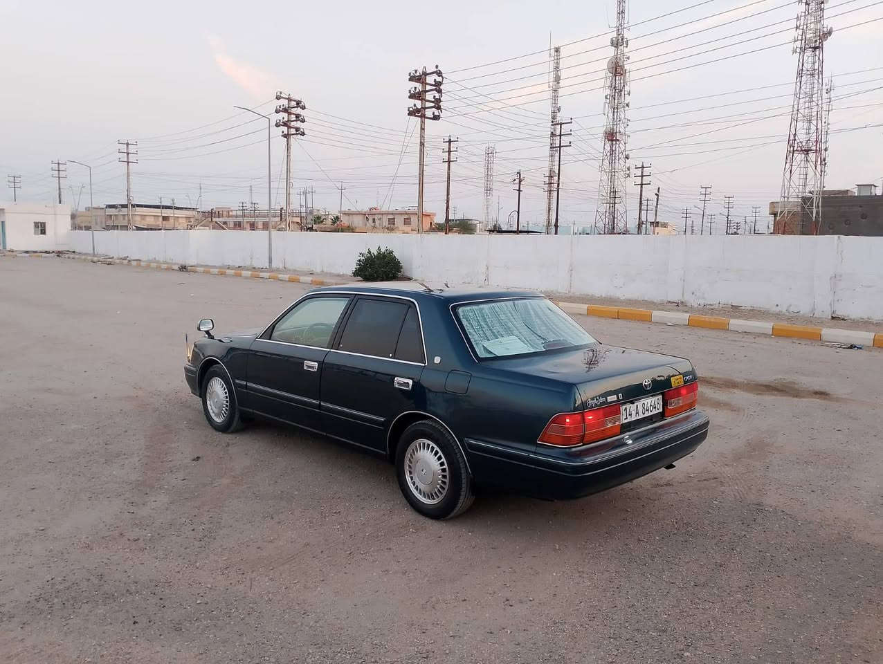 السلام عليكم راس الثور تكم للبيع رقم بصره دولي سنويه 30 تحويل ثاني يوم سياره كفاله كص ونقل ولضربه والعيب الشرعي جاهزه كير ومكينه وحداده وتخم تاير تبريد دواخل جدد كلش كهربائيات كلها شغاله عامه سياره جديدة احلا من الصور السعر 105 مكان السياره قضاء القرنه الستفسار علا هاذ الرقم ***********
