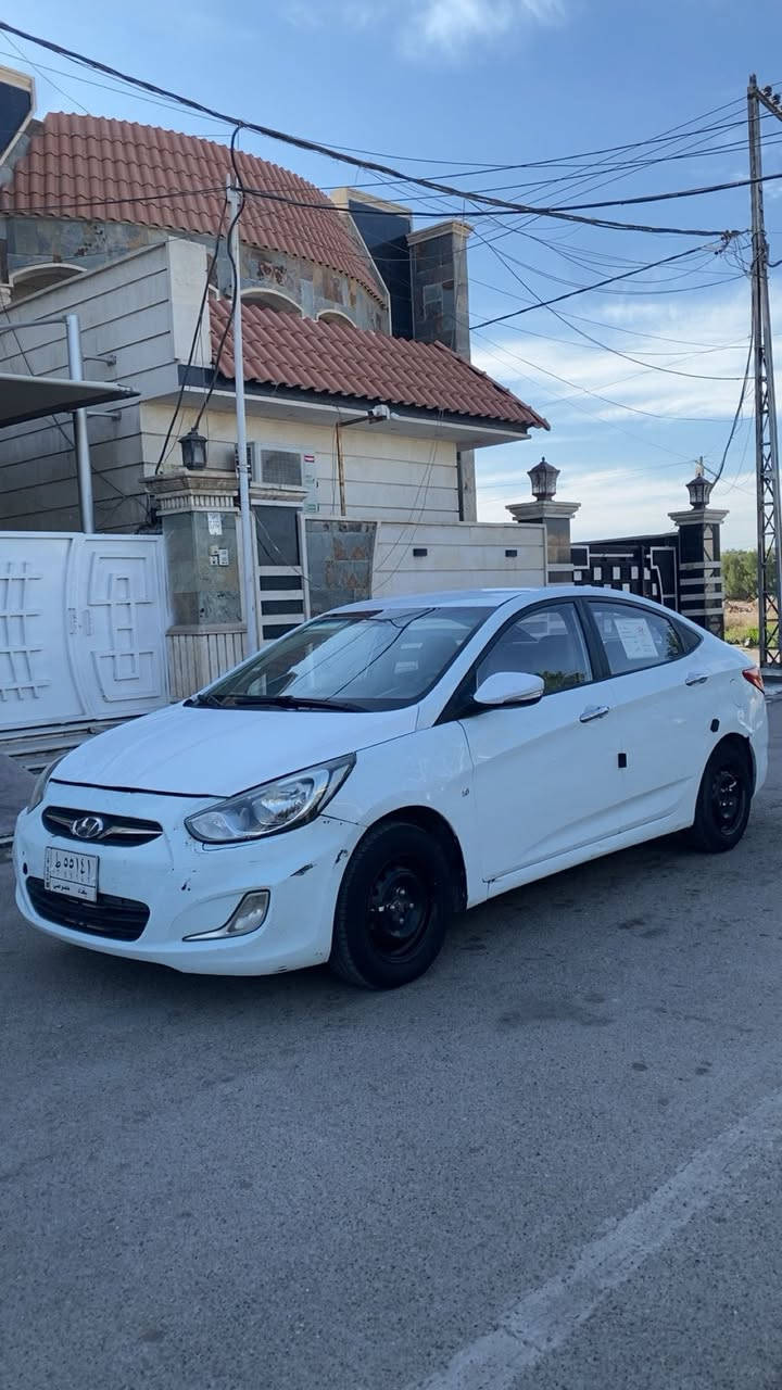 السلام عليكم اكسنت موديل 2011
خليجي حجم المحرك 1600دوش 
جاهز كير محرك تبريد تاخم تاير حداديه 
رقم بغداد سياره مكفوله مكاني بغداد حي الخضراء 
سعر   80  وبيها مجال تصال ***********
