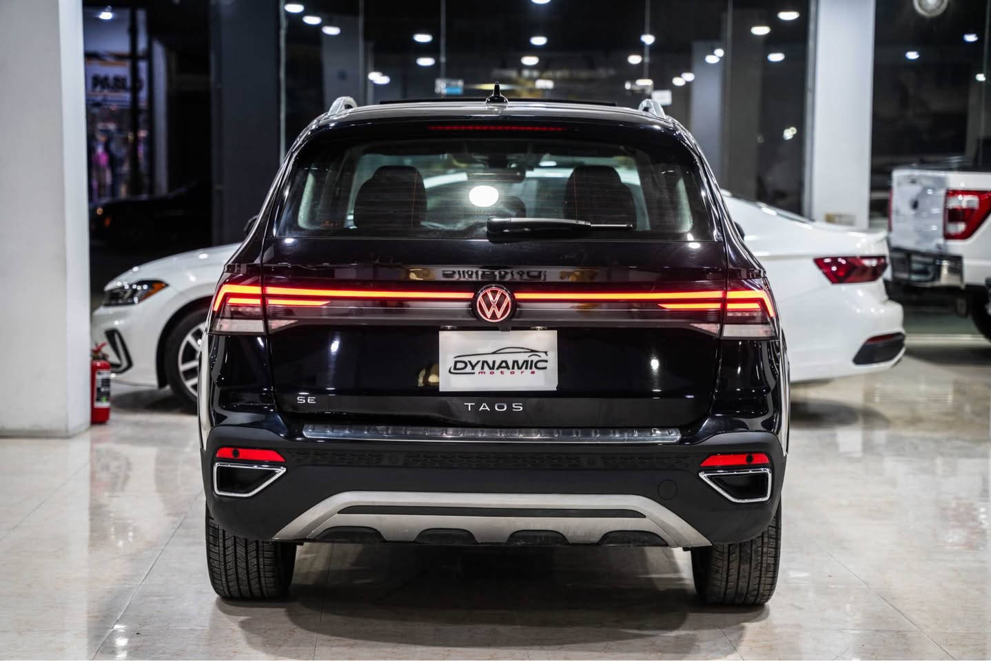 2025 VOLKSWAGEN TAOS
شكل جديد 🔥🔥🔥

موديل :2025
مواصفات : SE
محرك : 4 سلندر
وارد : امريكي
عداد : 39,000ميل
صبغ : فقط قبغ جنتة بجم كبس
ارباك : كل شركة سليم
رقم : ( موقط) ( كاتي)
ناونيشان هةولير جادةي حديد و خشب پيشنگاي دايناميك موتورز
بو زانياري زياتر پةيوةندي بكةن بة وتس اب
*********** أربيل, العراق
