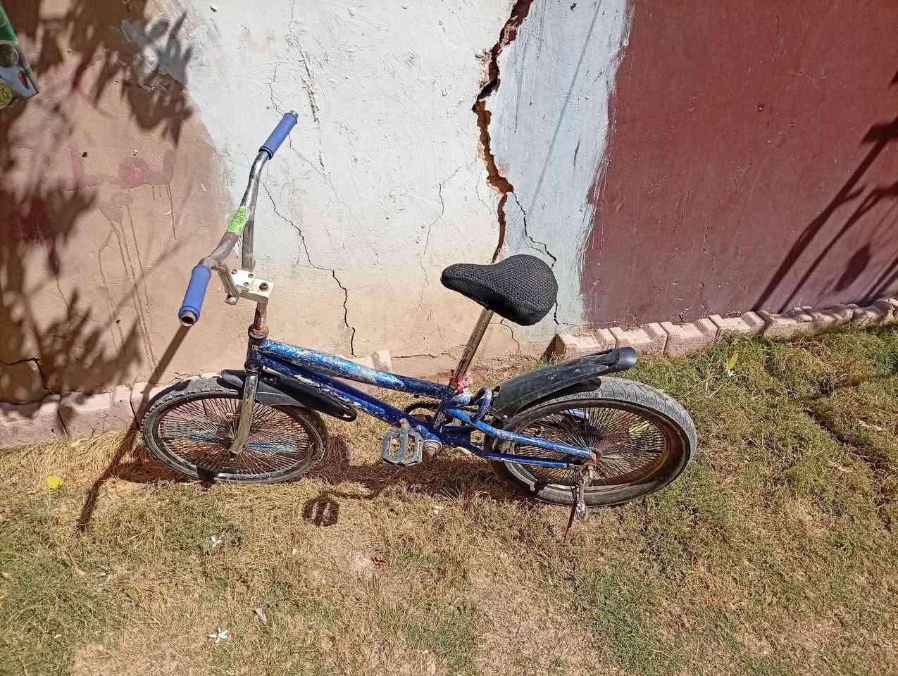 بسكن البيع نضيف كلشي ما بي سعره 40 وبي مجال


**إذا كنت صاحب هذا الإعلان وتريد حذفه لأي سبب، رجاءا أرسل رسالة إلى الدعم الفني**