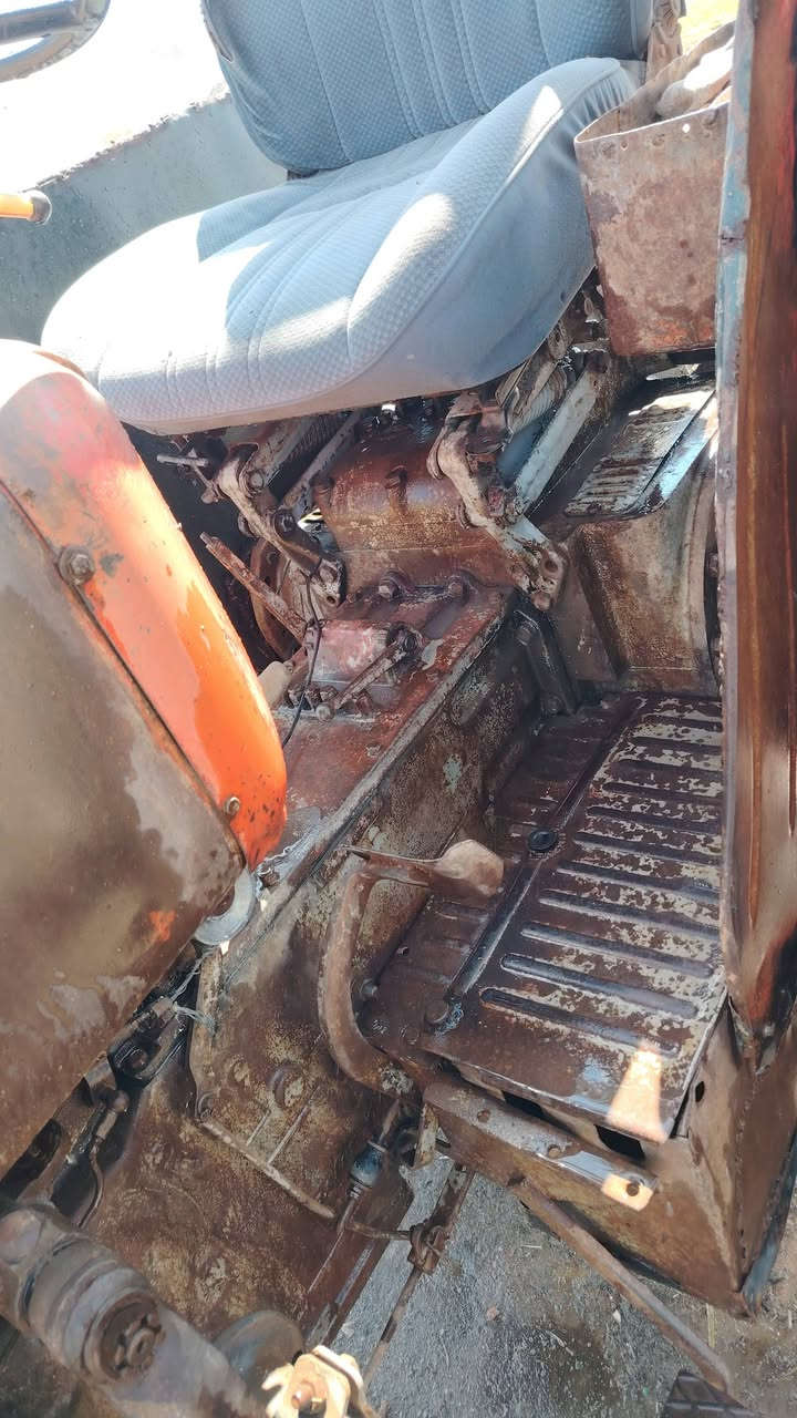 سلام عليكم عنتر٧١جاهزه للبيع السعر ٤مليون وبيه مجال المكان بابل مشروع المسيب ***********
