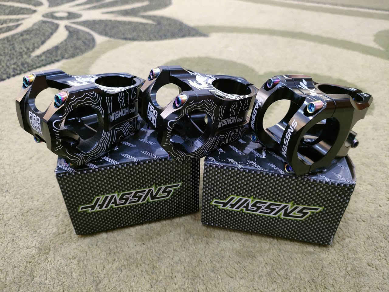 سلام عليكم 
غراض بايسكل للبيع مفرد او شلع 

علق عالقطعة التريدها ويجيك السعر واذا شلع سعرهم مناسب


**إذا كنت صاحب هذا الإعلان وتريد حذفه لأي سبب، رجاءا أرسل رسالة إلى الدعم الفني**