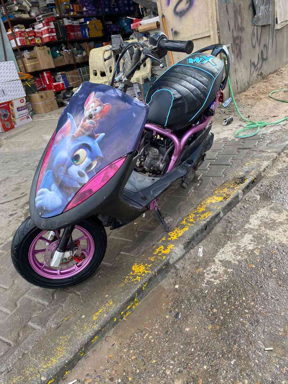 سلام عليك 
ماكس عدله مال لعب تعمير جديد 
دراجه ماعوزها شي شلع ومعدل خير من الله 
بوشه 55 نكره سلف بكل وكت كلشي شغال ضفيرتها كله واصله 
رايدها بـ600 وبيها مجال
مكاني بصره ابولخصيب *********** ابو الخصيب, البصرة
