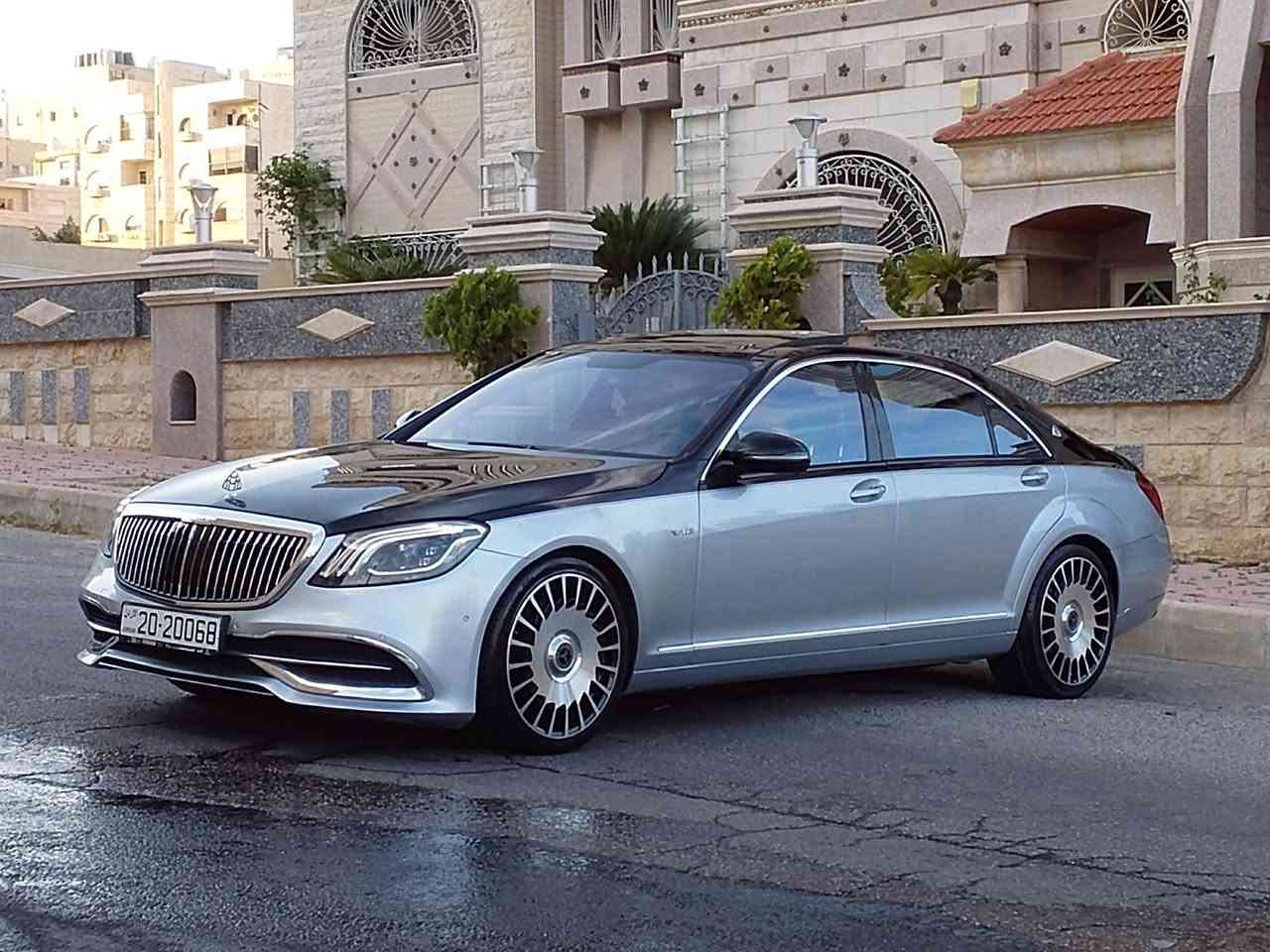 ماشاءالله لا قوة الا بالله 
محول body kit كامل ب مركز كوبرا 
فحص كامل بسعر ممتاز 23500 ترخيص سنه
ترخيص واطي 400د
فحص كمبيوتر ولا code 
المواصفات :
محرك 5500cc V8
Gear steak
لون سيلفر (ميتالك + اسود) مميز 
حساسات 360
نقاط عمياء 
اضاءات نهاريه LED
عدسات LED متحركه مع الطاره 
انارات ترحيبيه
سقف بانوراما كريستال منفصل 
تحكم ب جميع البرادي والزجاج الخلفي من الراكب الخلفي
مقطوره خلفيه VIP
زجاج AUTO تحكم ل جميع الركاب 
كراسي الصف الخلفي متحركه 
تحديد مسرب 
مثبت سرعه 
Drive mode
عدادات متعددة الاشكال 
مري تحكم كهربائي بالكامل 
اضاءات خلفيه LED رمش 
نظام تعليق هوائي 
رادار امامي خلفي 
حساسات امامي وخلفي
مساعد اصطفاف 
مساعد قياده 
اضاءات led داخليه تحكم وتغيير الالوان 
والمزيد من المواصفات ...
___________________________
للاستفسار على الرقم 0796229079
البيع مع الرقم او بدون ب اختلاف السعر


**إذا كنت صاحب هذا الإعلان وتريد حذفه لأي سبب، رجاءا أرسل رسالة إلى الدعم الفني**
