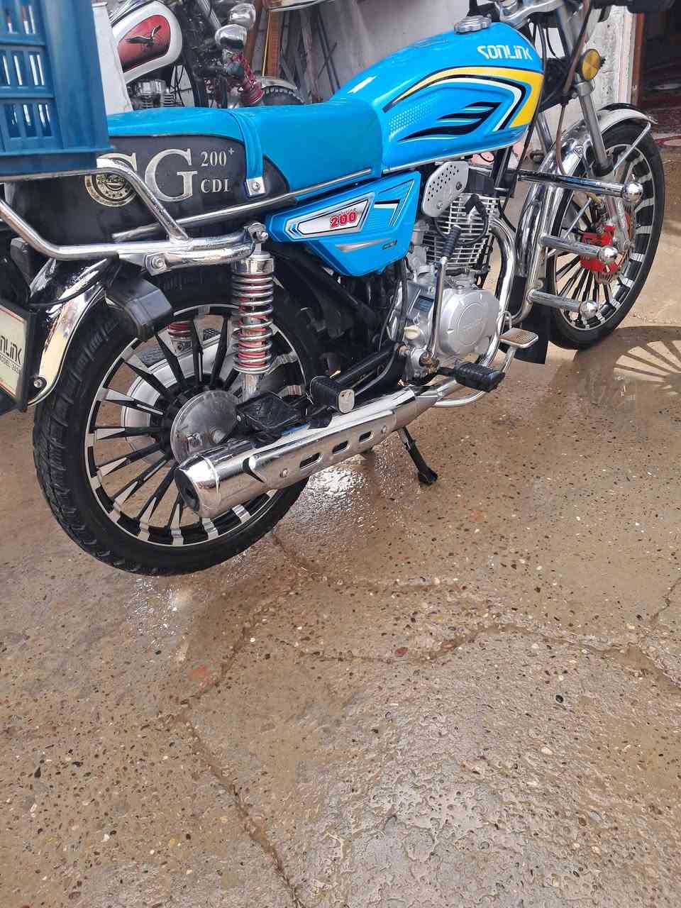 دراجه للبيع 24 شكل 25  كلها عل بلاد السعر 700وبيها مجال شويه


**إذا كنت صاحب هذا الإعلان وتريد حذفه لأي سبب، رجاءا أرسل رسالة إلى الدعم الفني**