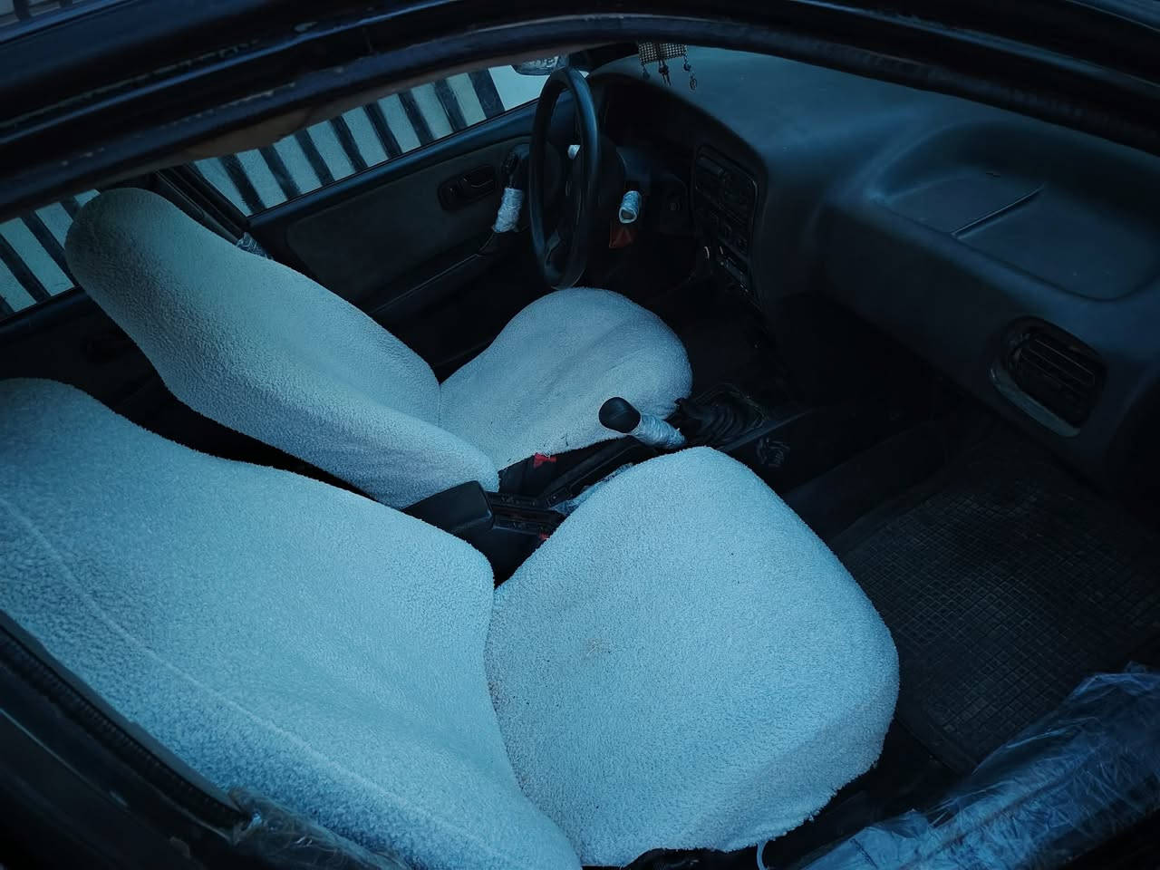 السلام عليكم سيارا نيسان بريمر للبيع او المراوس ب اوتماتيك اليسارا نضيفه حيل كير محرك شرط رقم كركوك سنويه صافطه من ٢٠٢١ عضم عاج شرط تحويل ووكاله باتري وسلف شادله جديد صبغ عام الجماليه مكاني كركوك ***********رقم هاتفي السعر ٢٦بي مجال شويه
