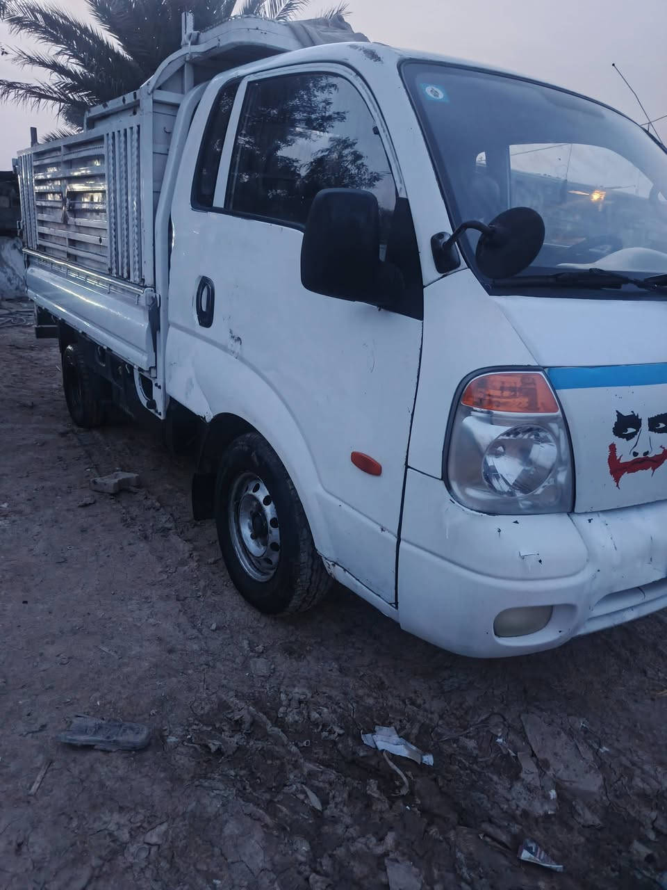 السلام عليكم كيا حمل2007مسكر مكينه مكفولة ٢٧٠٠بسمي رقم بغداد تحويل ثاني المكان بغداد السعر ٨٠وبيه مجال  بدون محجر ***********
