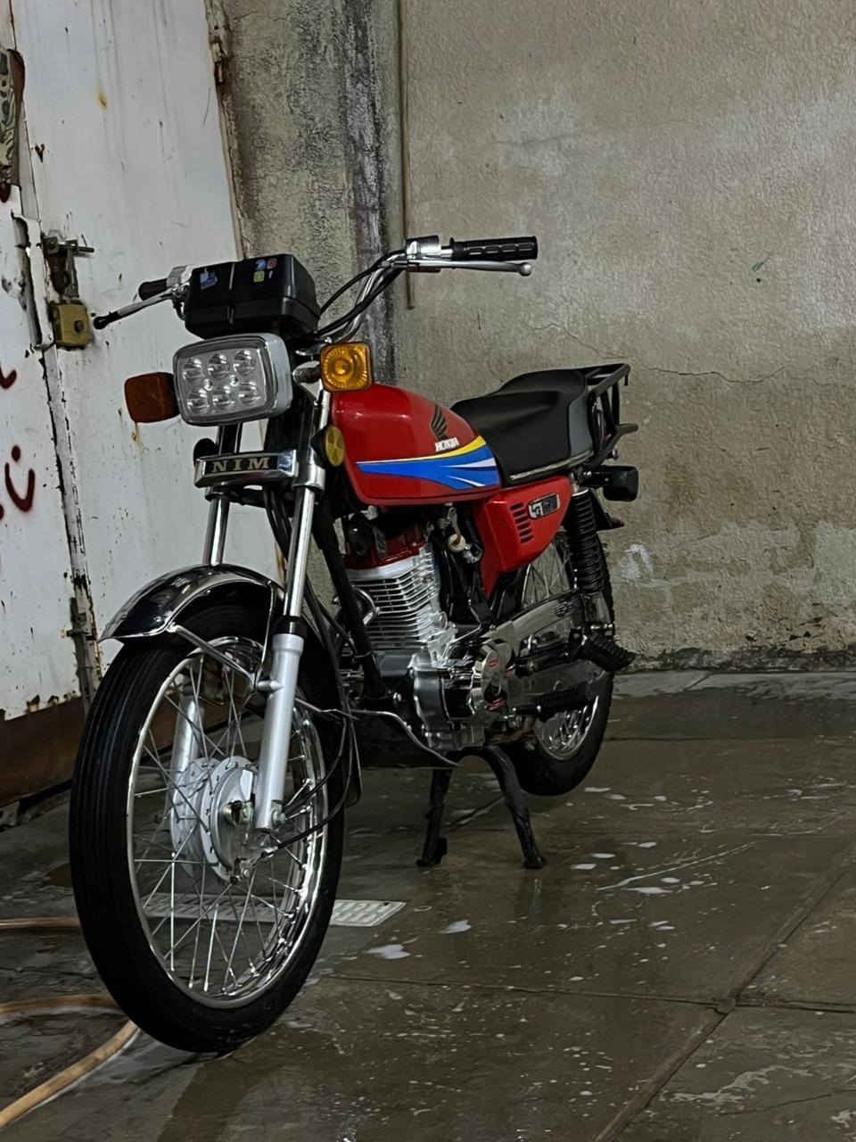 سلام عليكم شباب دراجة للبيع سعر 750 بيه مجال قليل مكان ميسان علي الشرجي *********** هاتف خاص مفتوح
