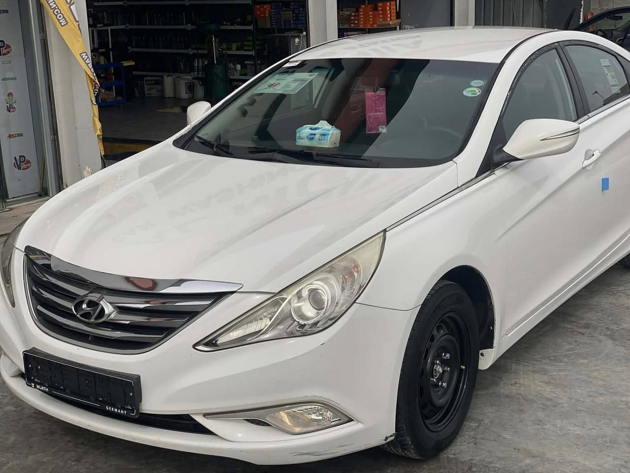 السلام عليكم حبايب
سوناتا  ٢٠١٣ دخول جديد
غاز اصل جاهزة كير مكينة حدادية كهربائيات تبريد كلشي شغال ومبدل دهن اصلي ومسويلهه حمام مرقمة شمالي 
السعر ٤٨ 
***********
