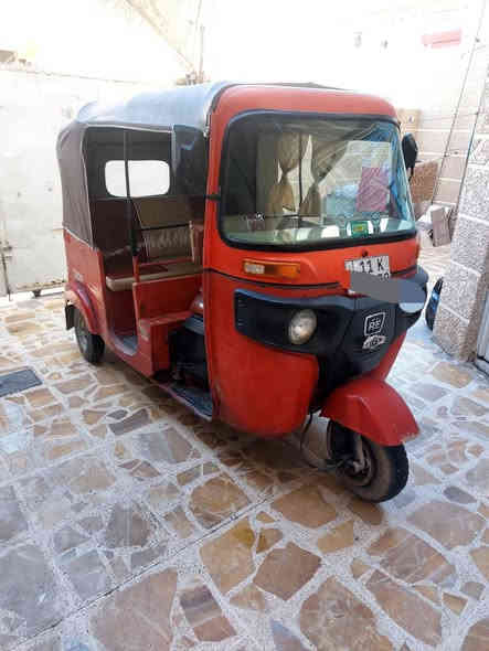 ك 17شهر ١٢ كامله  محرك اكسل تخم تاير خياسات ماكو بس جمالغ واحد بسمي سعر ٤ و٣٠٠ اليعجبة عل راسي والمايعجبه هم علا راسي *********** مكان بعقوبة كاطون
