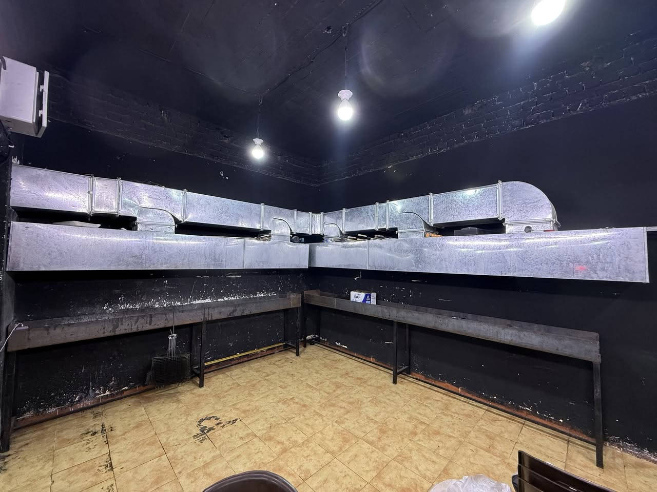 مناقل دجاج +دكتات+بوجات للبيع ممستخدم والمستخدم موضح بلفيديو مكانهن بغداد الجهاد حي الحسين 
*********** واتس
