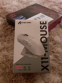 X11 • أسود • حالتها مو واضحة
