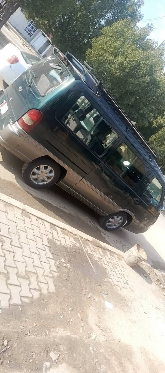 سياره للبيع موديل 2001 سياره ما عايزه كل شيء ***********
