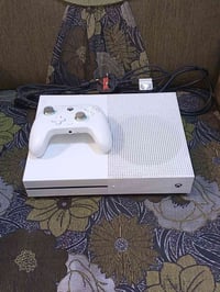 اكس بوكس ون اس ذاكره واحد تيرا للبيع  بعده بل ستيكر كلش نضيف مكاني بغد...