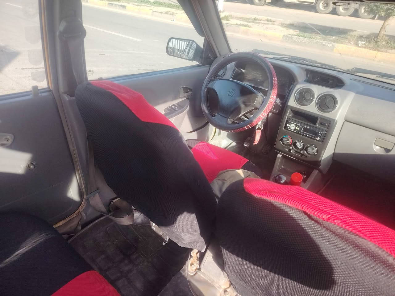 السلام عليكم سياره موديل 12 سياره حلوه مكاني بغداد ارقام انجليزي باسمي سلام الاحد ان شاء الله السعر 28 بيها مجال قليل سياره جير ومكينه مقفولات حداديه جديده رقم تاير جديد سياره خير من الله  ***********
