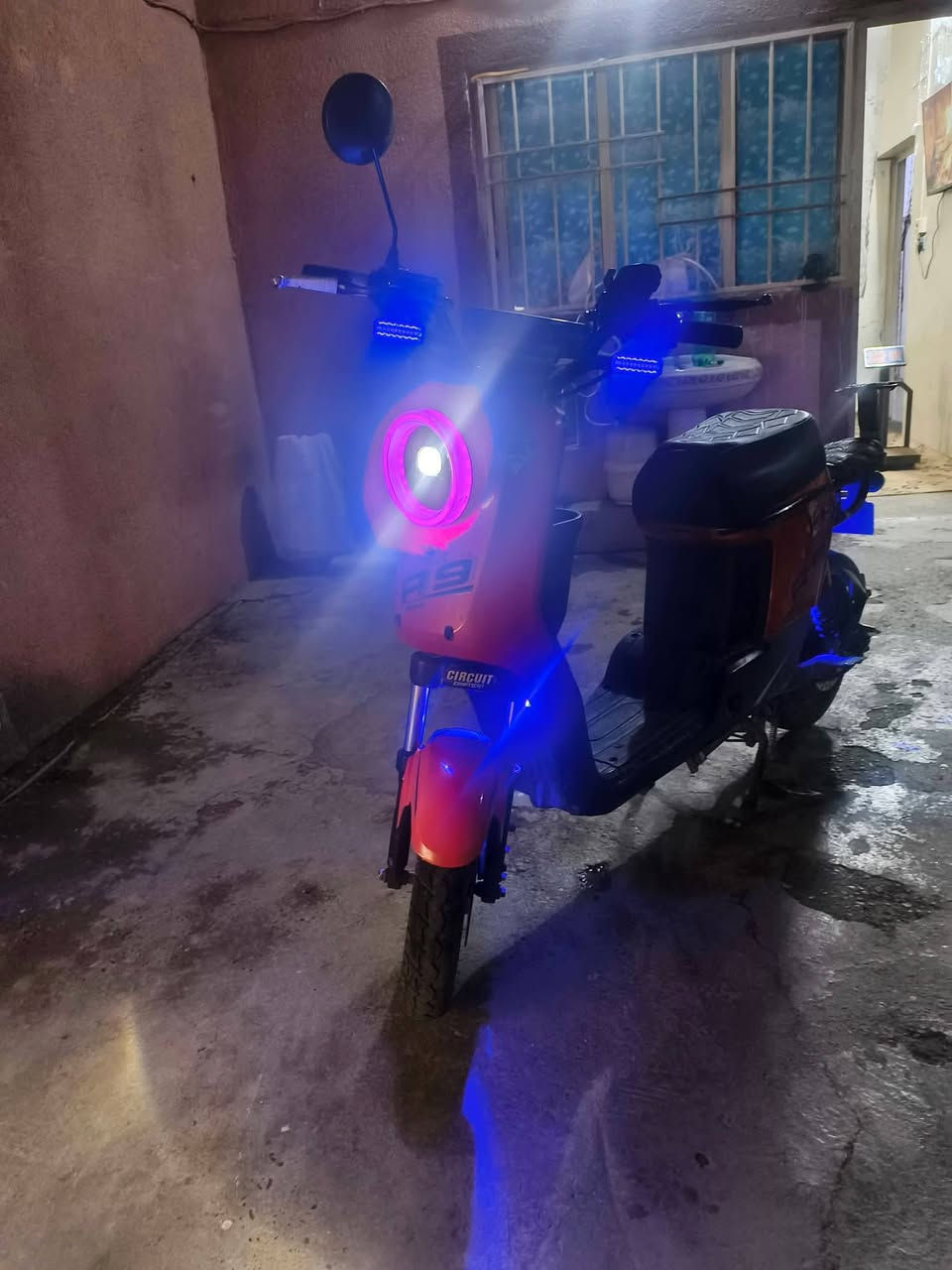 R9 مابي أي عيب شحن يطول يعني تفتر بي يمشيك ٧٠ كيلو شحنه فول سرعه ٩٩ كلشي شغال شارات بصمه سويج  سعر375وبي مجال الطيبين


**إذا كنت صاحب هذا الإعلان وتريد حذفه لأي سبب، رجاءا أرسل رسالة إلى الدعم الفني**