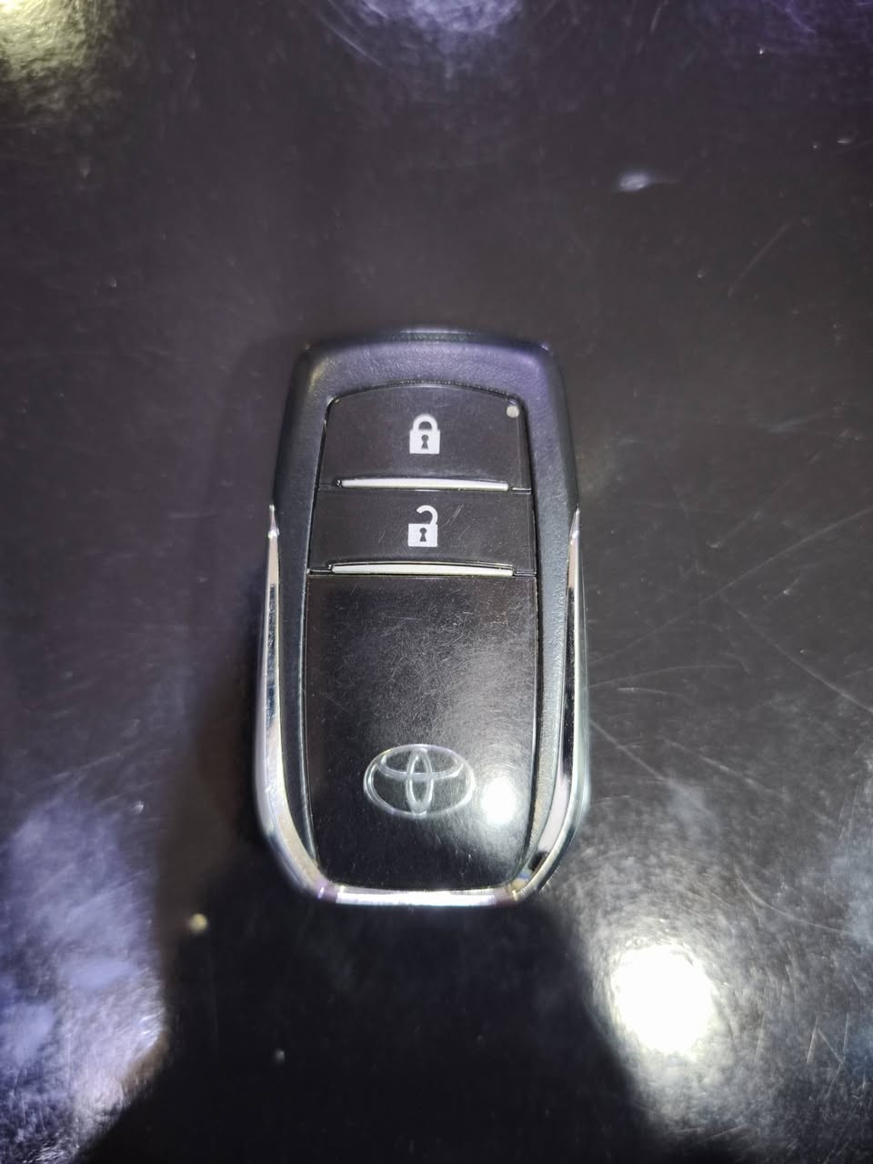 بصمه تويوتا للبيع ***********

