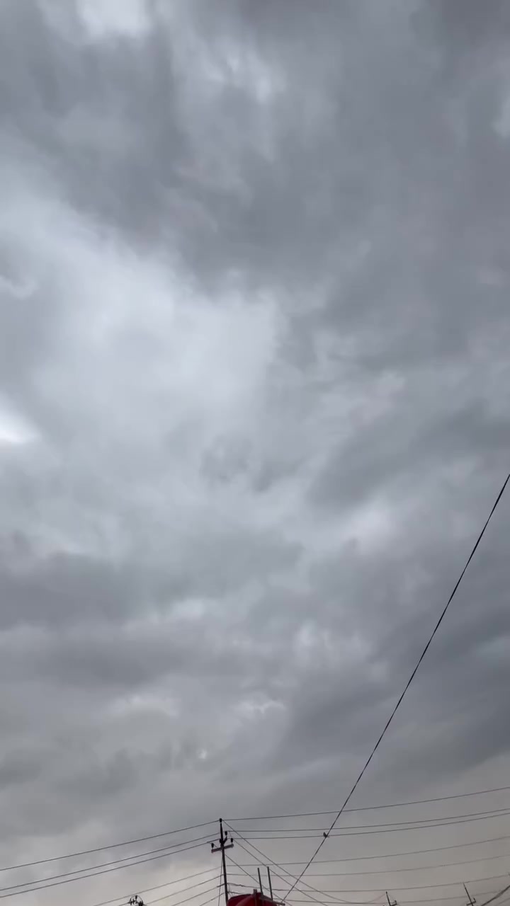 سلام عليكم دراجة للبيع نامة تعمير 26 اوراق سكنر تعميرة من نوفل اول تبديلة دهن حتة بعده ما ساحكة سعر خاص هاذة رقم ***********
