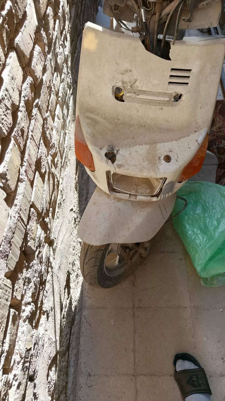 دراجه بيكم شغاله بس نقص قمجي بانزين
للاتصال***********
