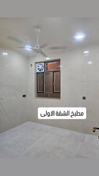 شقة للايجار في الكريعات الكويتي بناء حديث مقابيل اسواق ليمونة طابق ثان...