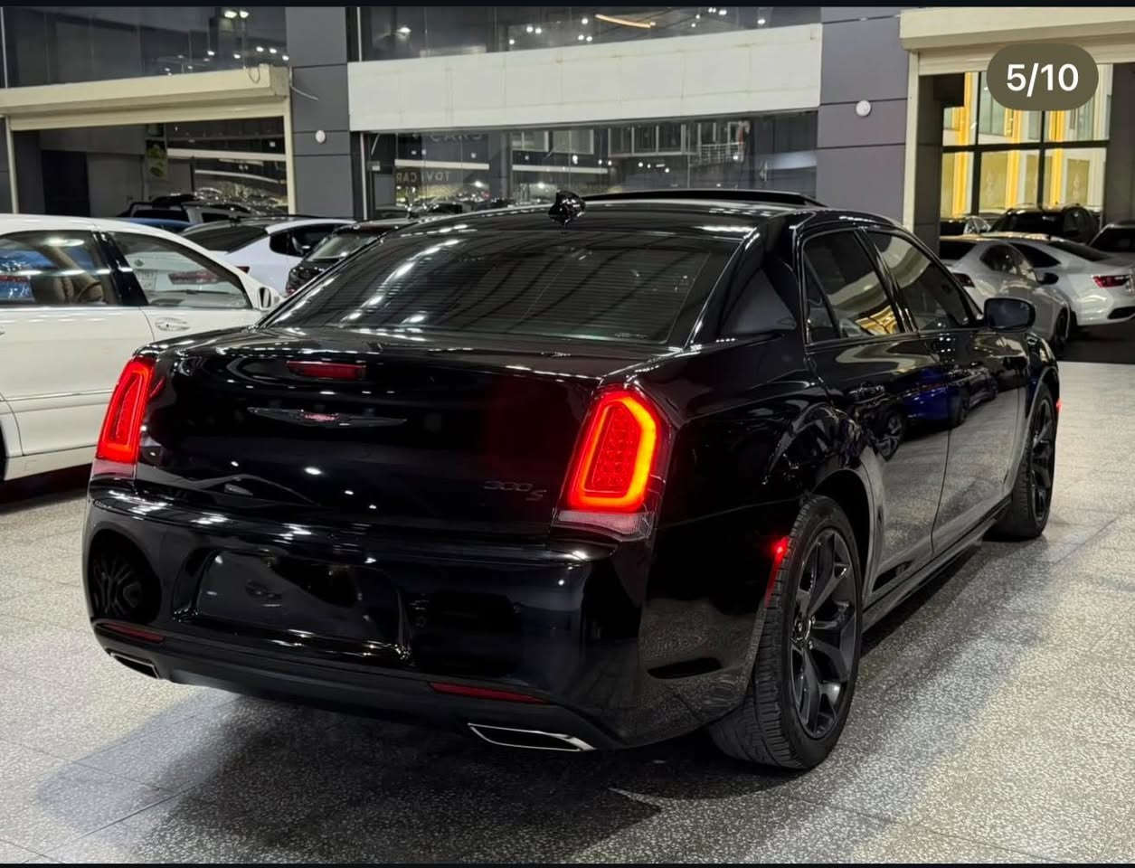 أوباما 2023 اصل السعر 310 وبيها مجال 
مكفولة ماعدا طرف الايسر للبنيد وشوي من جاملغ ايراباك سستم راجع
تصليح درجه اولى بالشمال  رقم شاصي مع صور
ماشية 22 ألف فقط
تو ويل – 300 S فول 1/1
بجم عريض
السيارة جديدة جداً
رقم اربيل – تحويل ثاني يوم

المواصفات:

سقف بانوراما

رادار أمامي

رادار جانبي

نظام النقطة العمياء

سكليتر كهرباء

حساسات أمامية

حساسات خلفية

حساسات جانبية

مصابيح أمامية زنون مع LED

ويل قياس 20 إنج

شاشة كبيرة مع نظام ملاحة GPS

سستم صوت ألباين مع سماعات بريميوم

دمام صوت

داخل جلد

مقاعد أمامية كهربائية عدد 2

تبريد وتدفئة للمقاعد الأمامية

تشغيل عن بعد

تدفئة ستيرن

محدد سرعة

بلوتوث

كاميرا خلفية

مرايا متحسسة للضوء العالي

كير شفت على الستيرن

المكان: كربلاء
للاستفسار ***********
