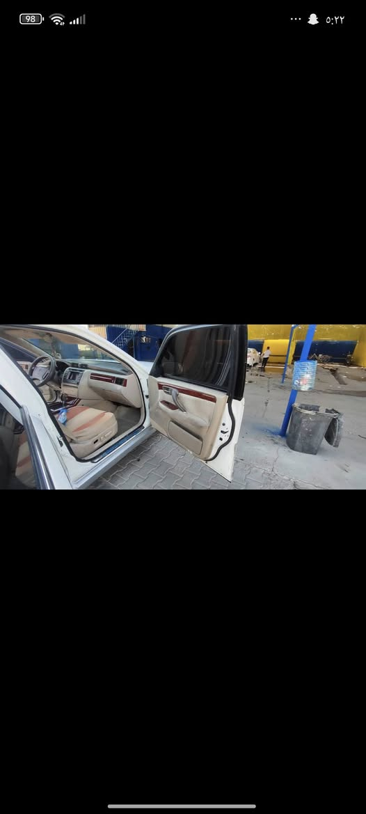 السلام عليكم ملكه للبيع اداوات ادوات ادوات
دكمتين محرك ففتي
محرك كير شرط
تخم تاير جديد
تبريد تدفئه شرط
دوشمه جديد
سياره جديده ماتحط عليها
***********
