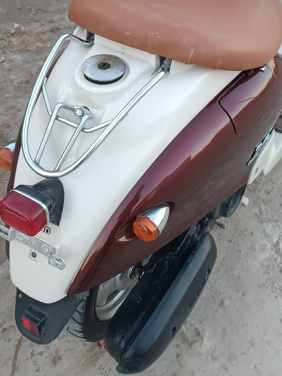 سلام عليكم درجة عبد الحليم للبيع دراجه جاهزه من كلشي من كهربائيات اشاير ولايت السعر 400 مكاني الديوانية الرقم ***********
