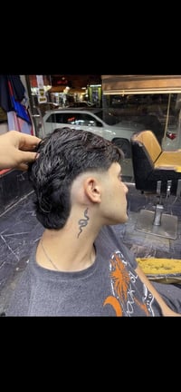 حلاقة أمير ابو فاطمة💈✂️ حلاقة شعر ولحية + تنظيف بشرة + خيط او شمع + شس...