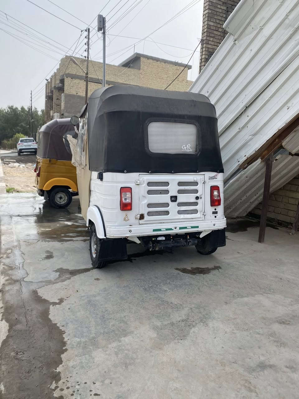 مديل ٢٠ تكتك نضيفه بلاديه كشر بدون صبغ بلادي مرقم بسمي مكان بغداد الغزاليه تكتك كامله مكمله كبل لل شارع سعر ٧٠٠٠وبيه مجال. ***********
