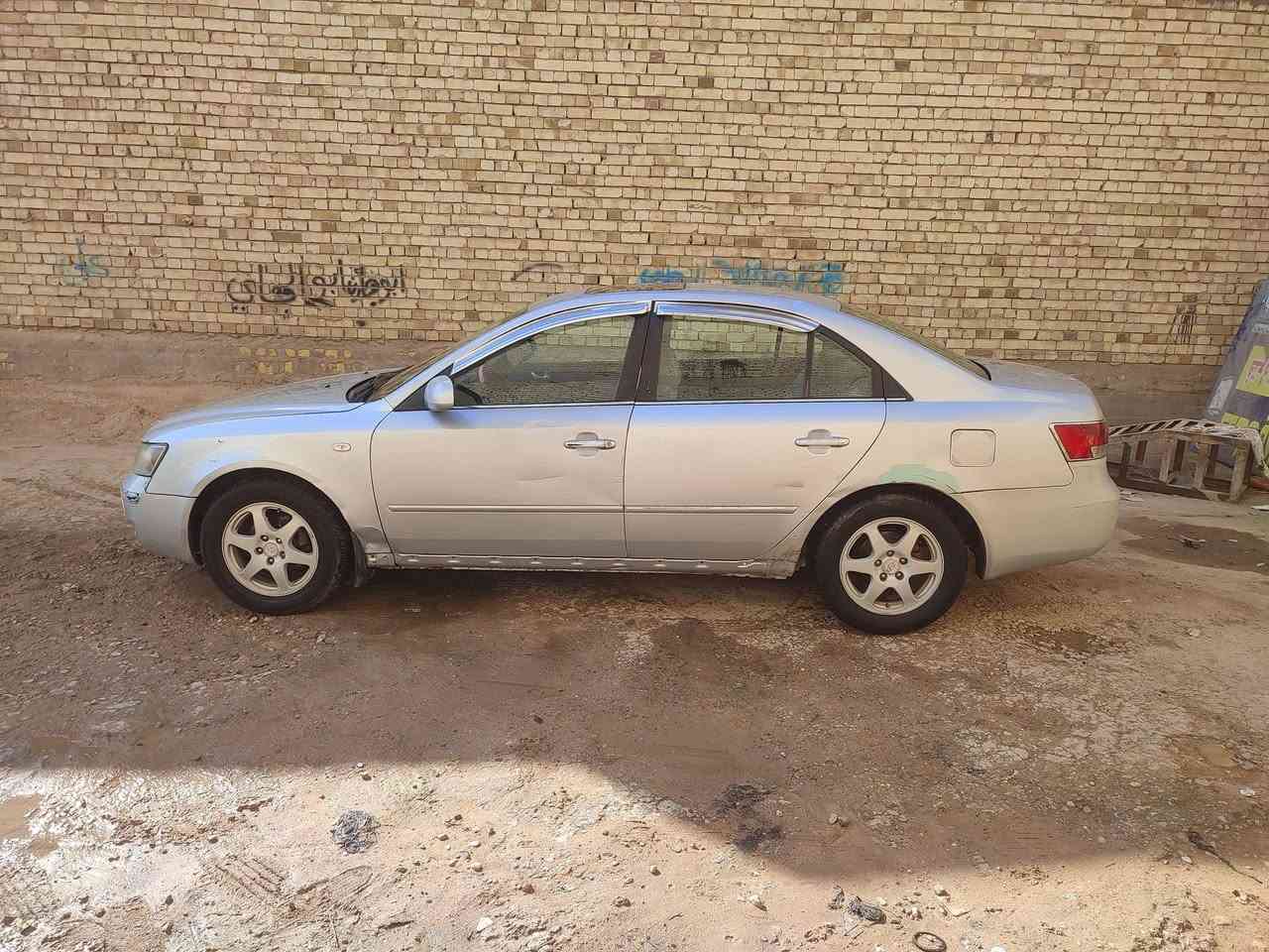 اخوان مكلف بنشر 
سوناتا موديل 2006 رقم دولي مثنى محرك اربعه فول خليجي حساسين المرغوب مكفولة من الضربه القويه والصبغ جاهزه من جميع النواحي  حداديه تخم تاير  السعر 90وبيهه مجال قليل مكاني نجف *********** رقم راعيهه بسمه السياره
