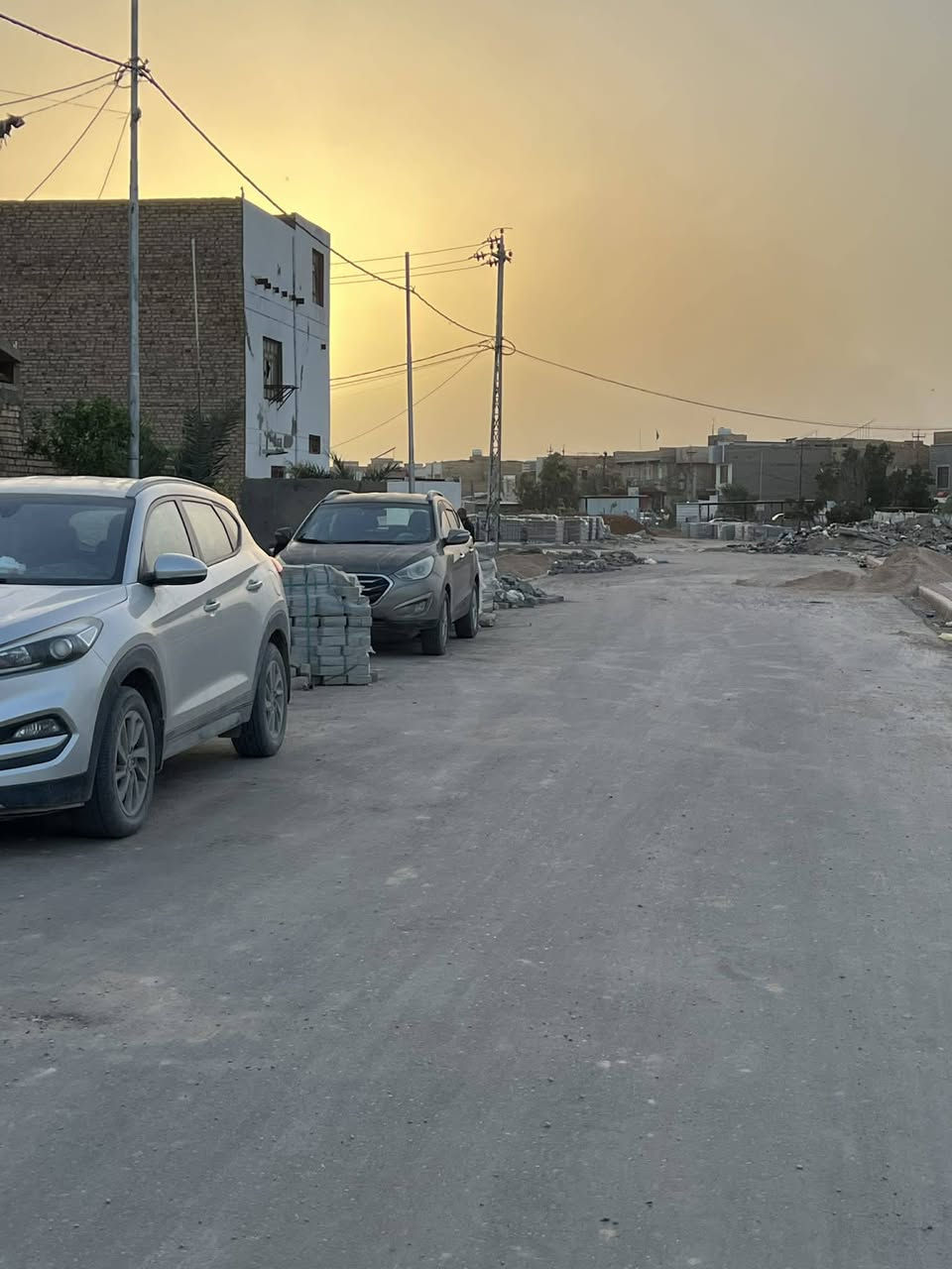 دار هيكل البيع  /🚩 

دار هيكل البيع طابو صرف المساحة 200 متر /

كونكريت مسلح بناء حديث / 🏗️

طابق واحد /✨ 

العنوان حي العسكري الأول /
 مقابيل حي الحضارة /

واجهه البيت على ساحه / 🏞️ 

علمن الهيكل مسقف بس تشطيب /🧱 

الواجهة 10 النزال 20 /

كراج سياره كبير /
استقبال كبيره /
صاله مطبخ حار بارد /
غرفه نوم عدد 2 /
صحيات داخليه وخارجيه /
 
تسيس مجاري ماء  /💦 

مراجعة مكتب قصر الباشا للعقار /🚩 

العنوان المكتب شارع أسواق طيبه /🚩 
مجاور أسواق دجله /

مكتب احمد الشمري للأستثمار وتطوير/🏗️ 
العقاري /🛂 

⏰ الاشتراك متابعه 🚩 الصفحه /👉

🛑 تجدون أكثر العروض /👌

الاتصال على الرقام التاليه /☎️

( *********** ) 👉

( *********** ) 👉

-----------------------------------------------------------
