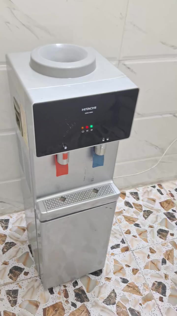 للبيع
ثلاجة  ( هيرو ) حجم وسط 
نظيفة وشغالة تجميد فول 
~~~~~~~~~~~~~~~
براد مي ( هيتاشي ) حار بارد
شغالو ومي بارد ويجمد 
جميع الاجهزة عالفحص

للاستفسار و العنوان
كربلاء حي السلام قرب مدارس العتبة
***********
***********
