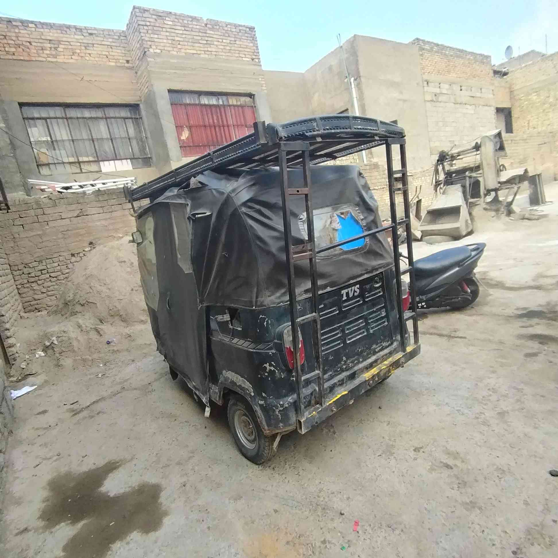 سلام عليكم تكتك تفي اس موديل 17مكينه مال 20 مجفته 2مرتين بس تخم تاير كامله ابيع عله الحطه كامله سعر3ملاين بيه مجال للستفسار رقم *********** مكاني بغداد كماليه قرب العبيدي مدوشمه جديد
