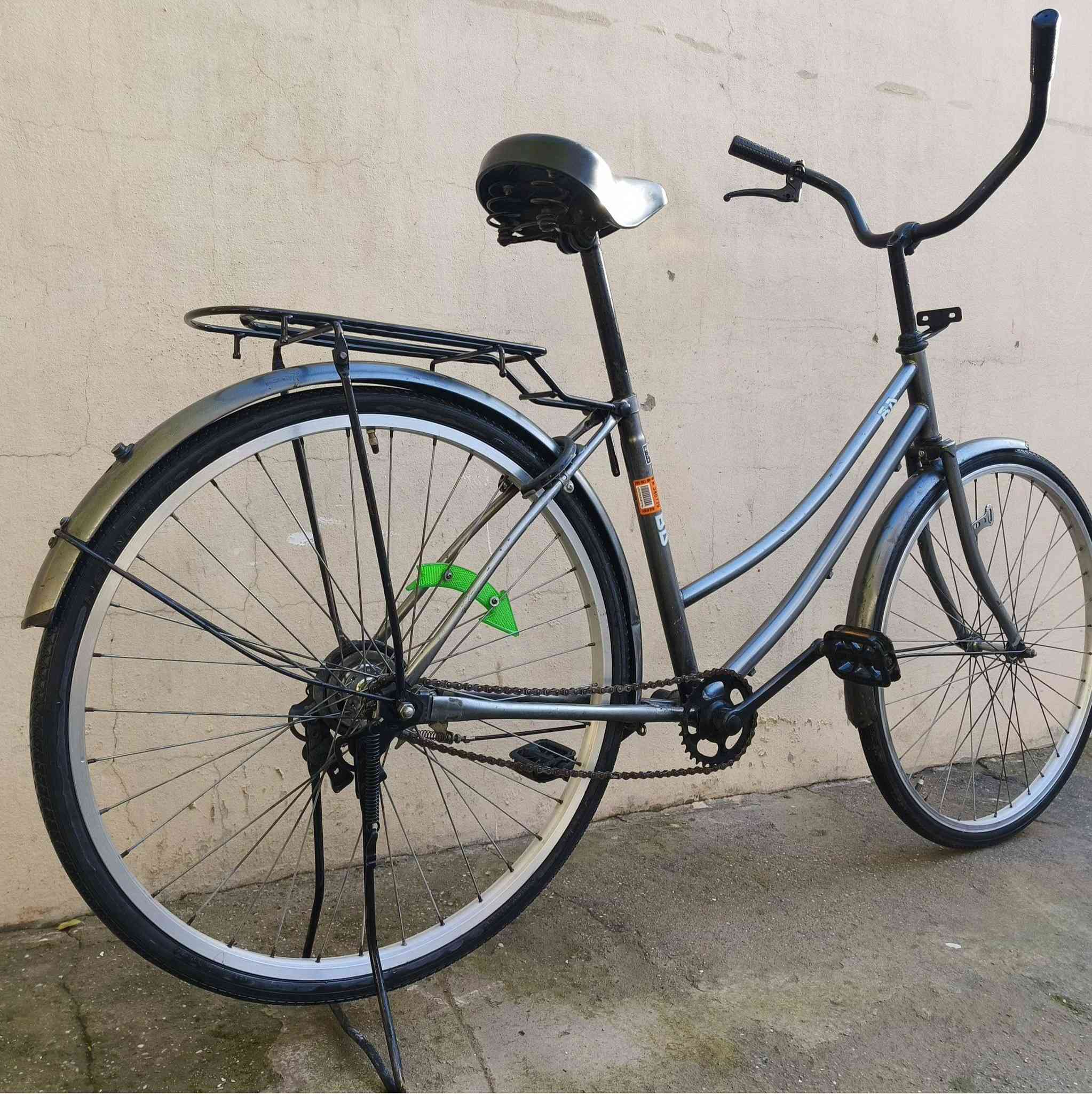 بايسكل للبيع نوعيه AB الحجم 26 للتواصل على هذا الحساب مال فيس او للواتساب ***********
