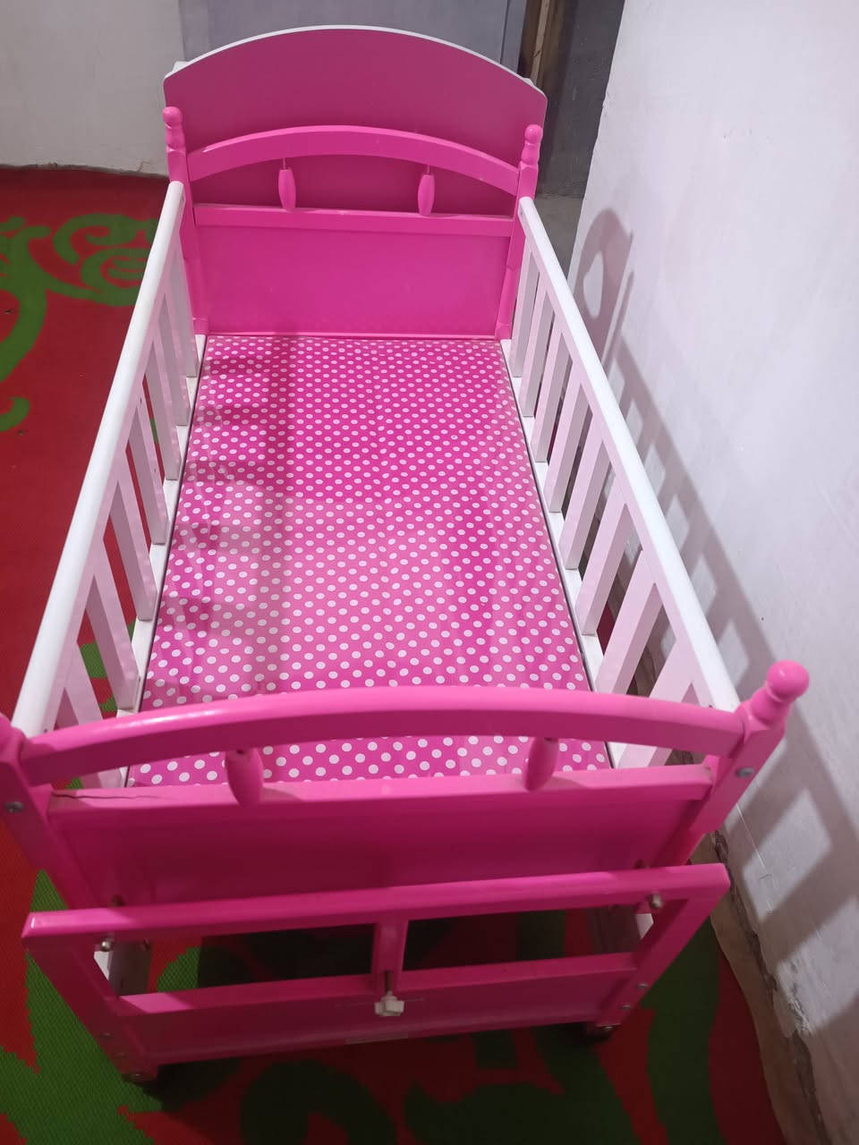 سلام عليكم
كاروك نضيف مستعمل  
سعر 60 بي مجال 
*********** 
حي العسكري
