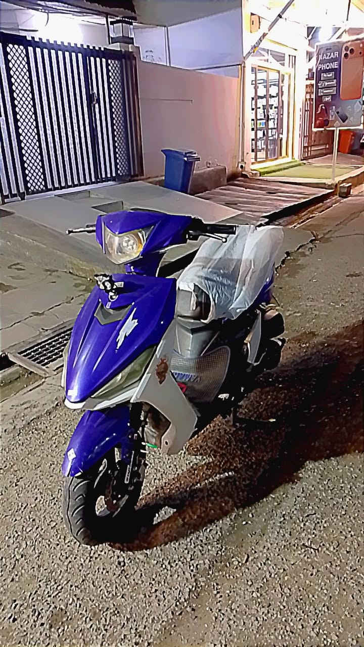 ماطور ماكس sf مودیل 2021    150cc کلش نضیفه نقصها بس كفر جكمجه محرك بشرط بس ولف مبدل نكره سلف یشتغل و هندر واحد یشتغل كهربائیات كامله ما بیها نقص سعرها 300و بیها مجال مکاني کرکوک روناکي ***********
