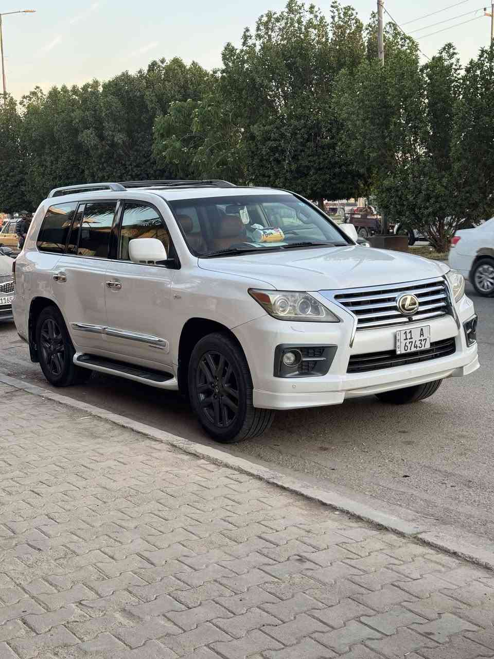 يالله لكزس للبيع 
5700
2011محدثه15 تحديث بلادي بدون صبغ 
مكفوله من الصبغ 
سياره بيهه بارد مكانات
كير مكينه خير من الله 
حداديه نضيفه
منضومة جكات شغاله 
داخل قرميدي نضيف 
كلشي شغال بيه 
من كهربائيات للميكانيك 
تبريد خير من الله 
مكان سياره كربلاء المقدسه 
رقم الهاتف ***********
***********
