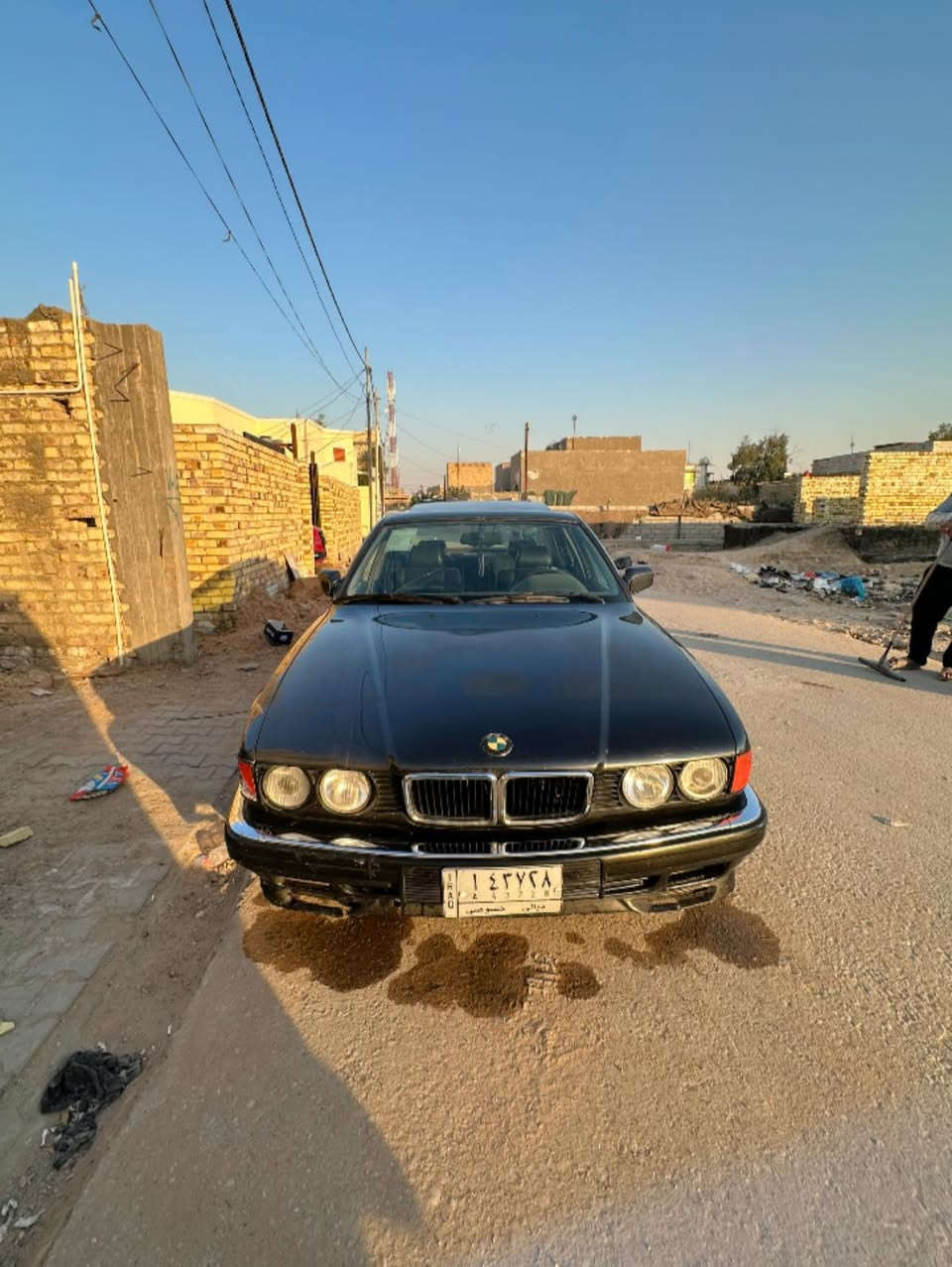 السلام عليكمBmw 1994 730
السياره بلاديه ع وضع الشركه
من صبغ وكلشي كهرباء وكير ومكينه مكفولات
بيهة رشات صبغ وجاملغ خلفي 
نضافه الغرفه ميه ب الميه 100/100 
لل استفسار اكثر 
*********** 
مكان السياره ديوانيه
