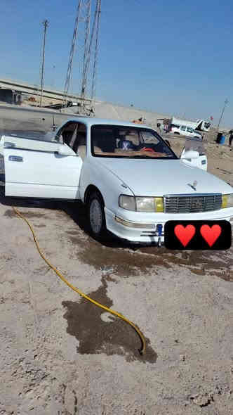 سلام عليكم بطه متصل للبيع السياره كفاله منكلشي ماعده مرشوشه جماليه كير محرك كهربائيا  سياره أو بسمي رقم  دولي   جاهزه شغل وتطلع وين متريد. السعر ٦٨  وهاذ رقمي ***********
