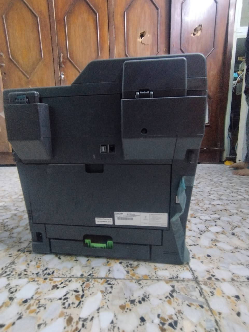 السلام عليكم 
للبيع طابعة Brother MFC-8510DN ليزر أبيض وأسود – شبه جديدة

للبيع طابعة Brother MFC-8510DN بحالة ممتازة جدًا، استعمال أسبوع واحد فقط، مع الكرتون الأصلي وما زالت عليها لواصق الحماية.

المواصفات:

طباعة ليزر أبيض وأسود.

تصوير (نسخ) وسكانر وفاكس.

طباعة على الوجهين تلقائيًا (Duplex).

تدعم الشبكة (LAN).

مناسبة للمكاتب والمحلات والجامعات.

الحالة: 10/10، تعمل بكفاءة عالية .

السعر المطلوب: 300,000 دينار عراقي 

التواصل على الرقم *********** بغداد مدينة الصدر
