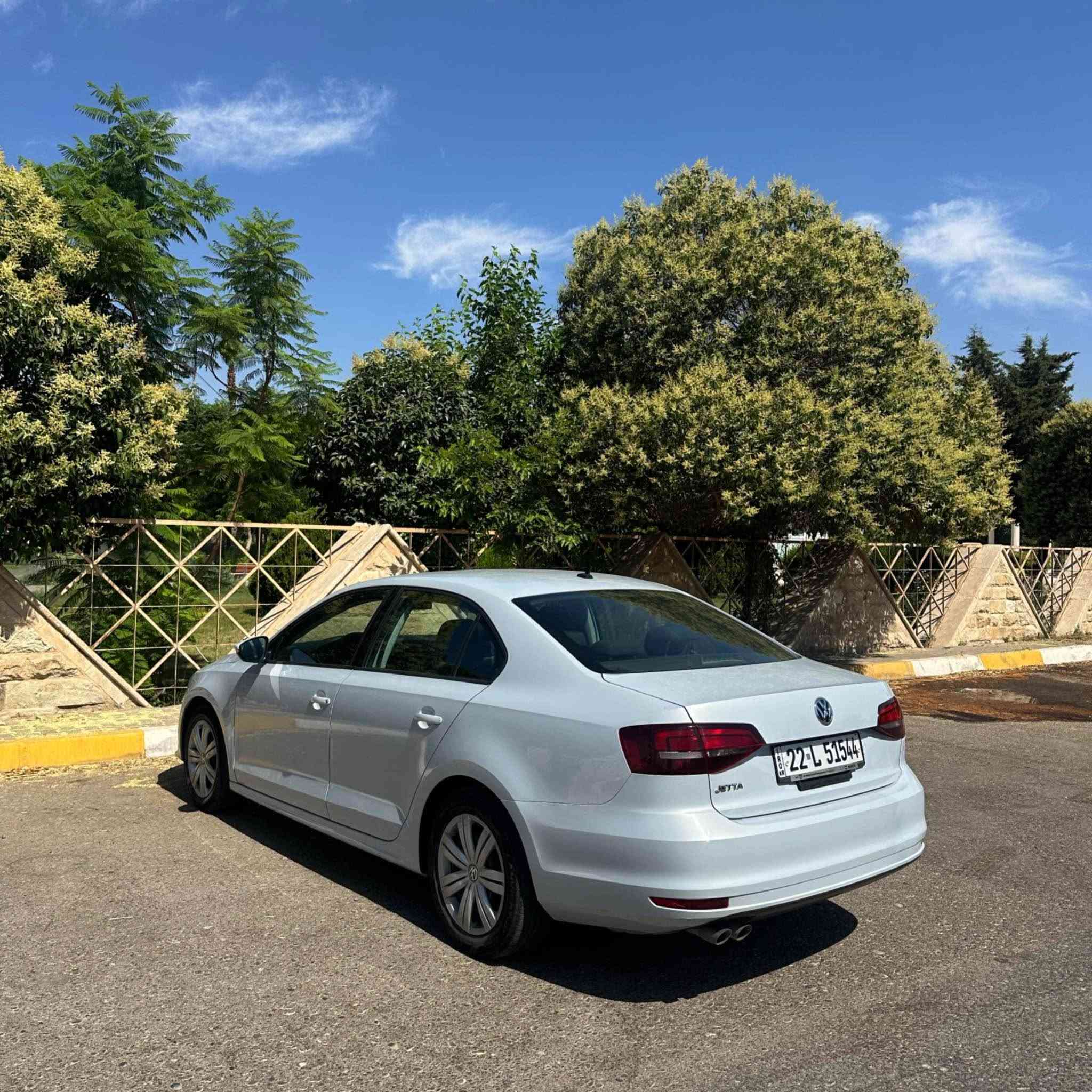 محرك ٢.٠ تنفس طبيعي 
قطعتين رش بدون دواخل بدون ايرباك 
سيرفس و صيانه جديد مسوينها 
رقم اربيل و مكانها اربيل 
سنويه جديده ل ٢٠٣٠
*********** واتساب 
*********** تليفون  
سعره ١١٧ و بي مجال للشراي أربيل, العراق
