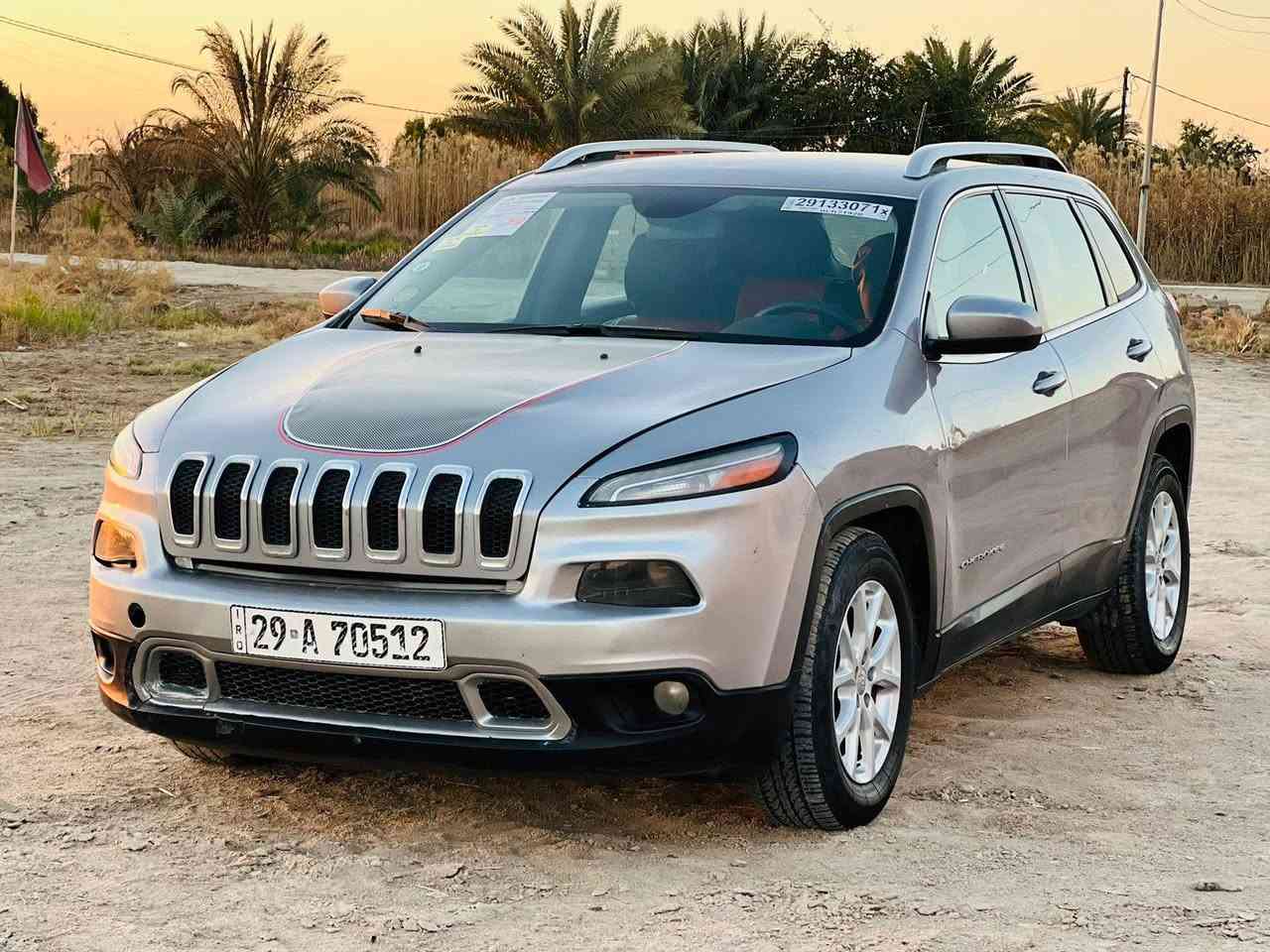 السلام عليكم للبيع جيب بزون 2018 رقم واسط دولي بسمي
حادثها تبديل جاملغ وبنيد بدون دواخل 
مواصفات 
بصمه 
شاشه كامره 
تبريد قطعتين 
وباقي المواصفات 
السياره جاهزه كير محرك حداده تبريد تخم تاير ظ
محرك ما مفتوح 4سلندر 
ماشيه 140 
السعر: 115 وبي مجال 
المكان ناصرية الغراف 
للاستفسار الاتصال على الرقم التالي: ***********
