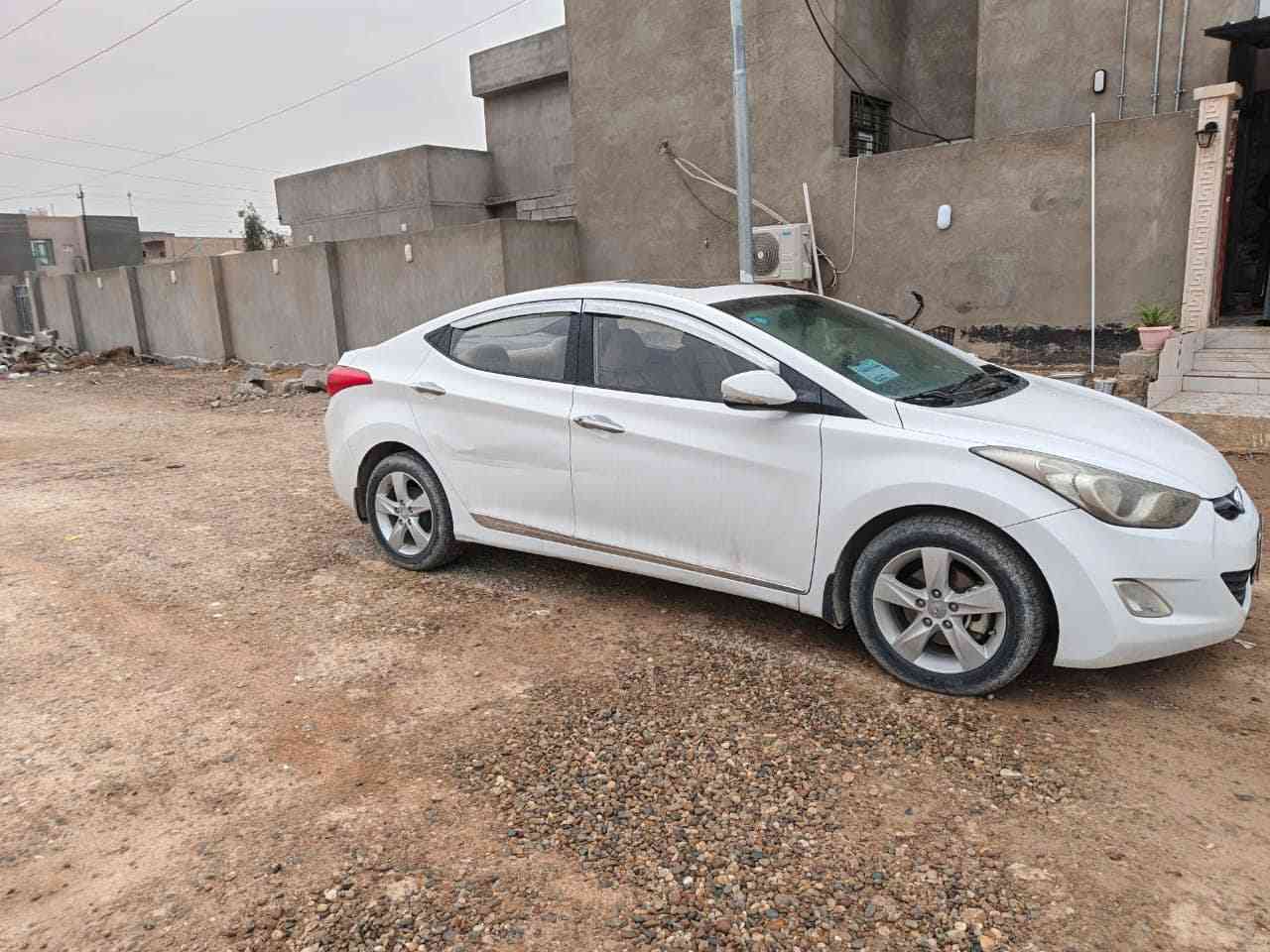 هونداي النترا موديل 2014 بدون صبغ  بيها ضرر شبر او اقل  وبيها شخط الباب الخلفي السكن كير اوتماتيك سلايت محرك حاويه جديد قبل شهر شديته 
رقم كركوك مشروع وطني بسمي تحويل فقط 
مكاني تكريت قضاء الدور
سعرها 125 بيها مجال 
للاتصال
***********
