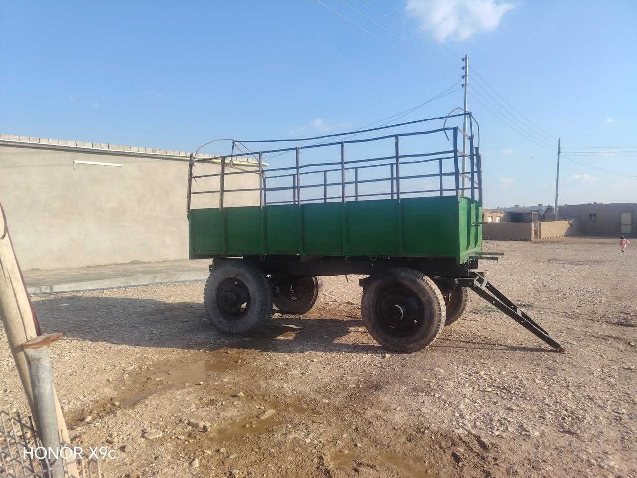 السعر مليون رقم الهاتف ***********
