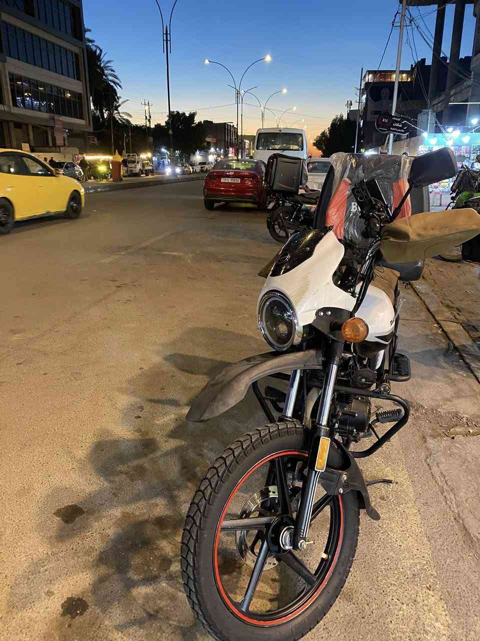 السلام عليكم 
دراجه دايوان ٢٠٢٣ رقم بغداد بأسمي تحويل ثاني يوم 
الدراجه خير من الله لا تنقيص لا تبخير وما مفتوحة 
مكينة مكفوله سعرها مليونين و ٣٠٠
متواجد واتساب ***********
