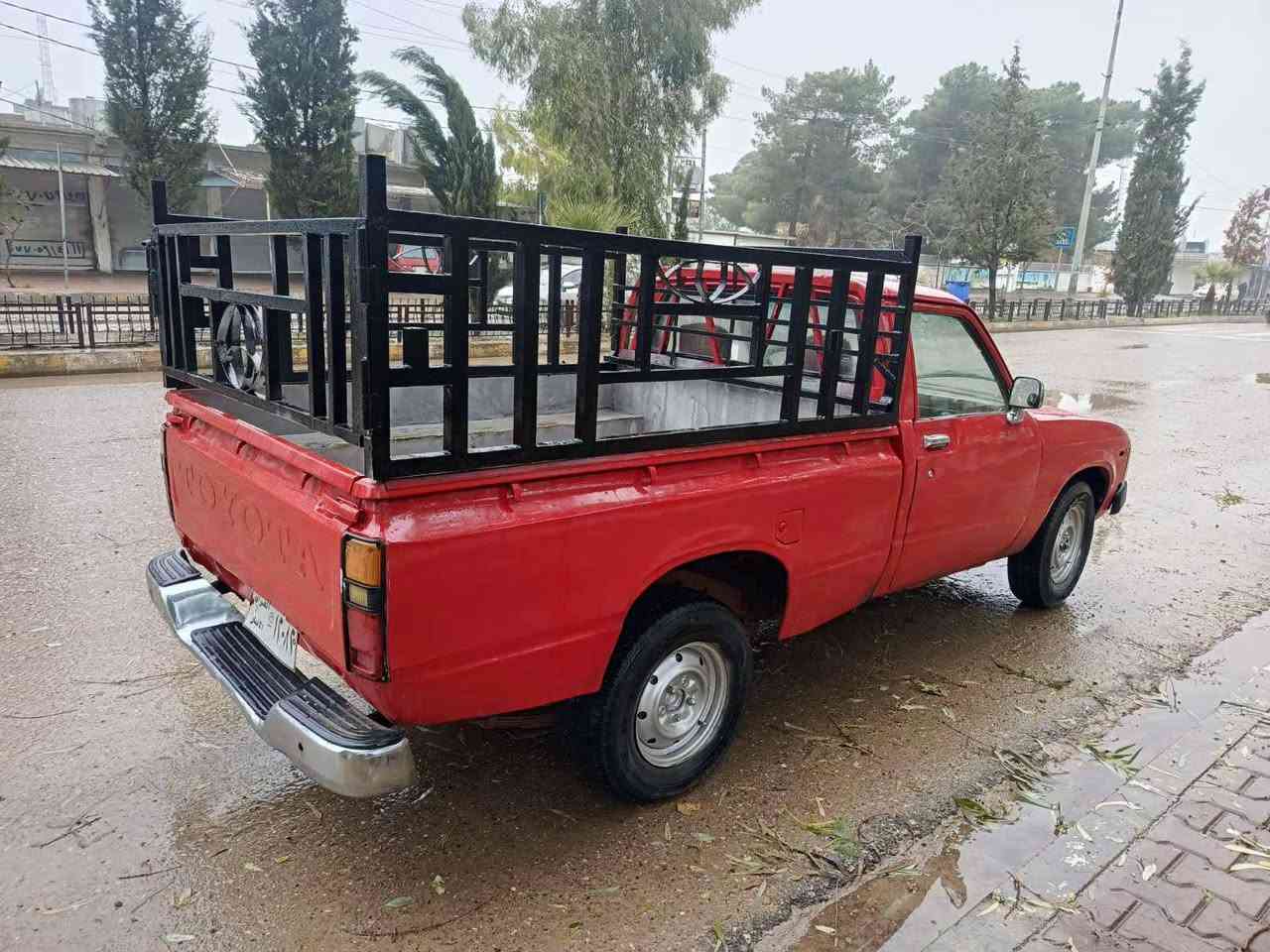 بەناوی خودای گەورەومیهرەبان
پیکاپ مۆدێل 1982
گێڕومەکینەو ئاکسلی بێ عەیب بەشەرت
ئاڕم و سەنەویوو تەید سەکنی لەگەڵە زۆر بێ کێشەیە 
چوارتایەی تازەی لەژێرە 
دیلەمۆی تازە سلف تازە 
مەجمەعەی سوکانی تازە گۆڕاوە 
پاتری تازەیە نگرە سلف 
ناوبۆدی تیایە سیارەکەماڵی دۆستە
سعری 20 شمشمل, السليمانية


**إذا كنت صاحب هذا الإعلان وتريد حذفه لأي سبب، رجاءا أرسل رسالة إلى الدعم الفني**