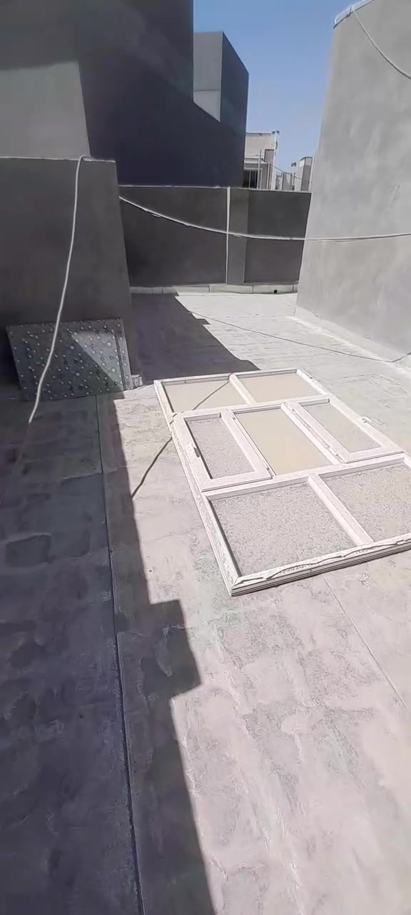 شبابيك pvc وقاطع مع باب مال طابق كامل ***********
