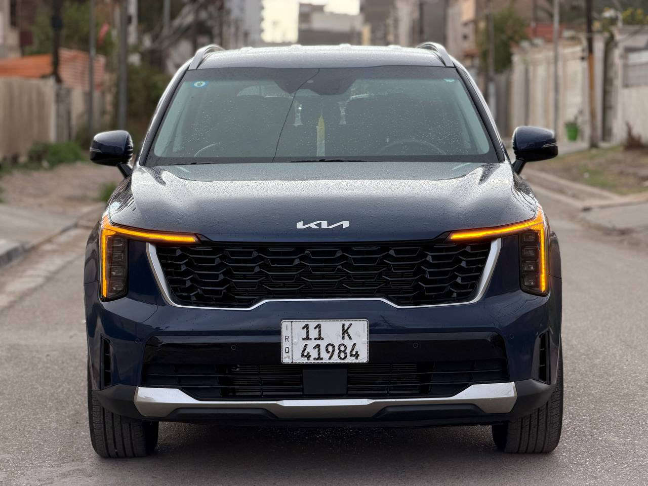 كيا سورنتو وارد أمريكي موديل 2025 محرك 2500GDI ماشيه 5000 الف زيرو بعده موصفات فول 1/1 عده البنرامه بصمه وجلد وكرسي كهربائي ونضام سبورت ورادارات امامي وخلفي وبل مري اشاير بل مري وتحديد مسار توقف ذاتي وتشغيل عن بعد وسياره فور ويل 4X4 اشاير بل مري 7 راكب قطعتين تبريد لايتات زنون 3 عدسات لد خلفي هواي بيه موصفات وسياره بعد احله من الواقع حادثه كما موضح بل صور فقط جاملغ امبدل وحافت البنيد صبغ دعاميه ابلاديه مالته ومامصبرغه بدون دواخل السياره ايرباك فقط استيرن للتصال *********** ملاحضه سياره مرقمه بغداد ومكاني بغداد
