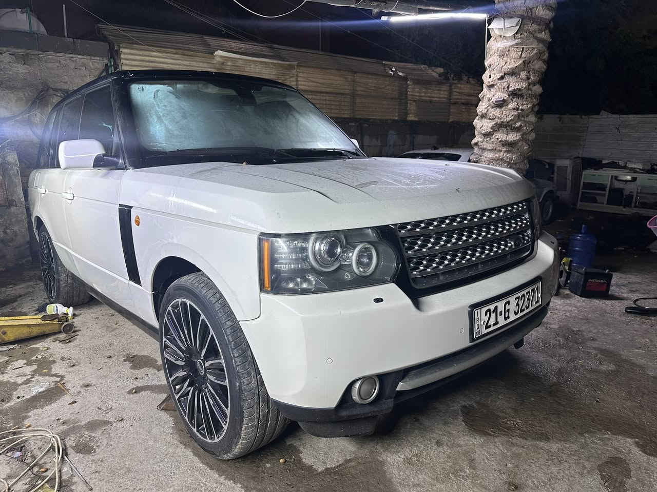 سلام عليكم
شعندك مراوس دز وات ساب 
سيارتي رانج فوك موديب ٢٠٠٣
ماشيه ٨٦ الف كيلو حقيقي
محرك ٤٤ بي ام بلادي مو رانج 
جاهزه وجديده ما بيها نقص 
كلها مكفوله لا طخه ولاصبغ
عنواني بغداد حي الخضراء  
سياره خليجي اعلى فئه فول 
*********** مكلف بل نشر
